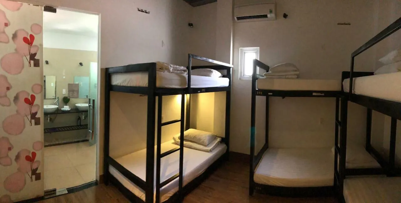 Tango Hostel Da Nang